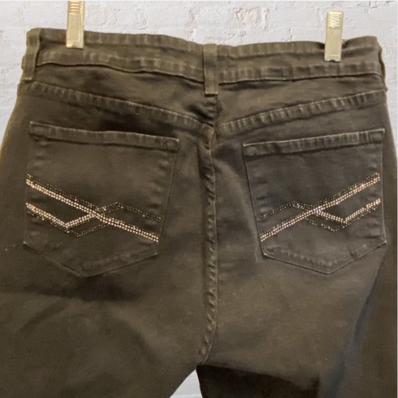 NYDJ -- Jeans, Black Straight Cut, Rhinestone Detail on Back Pockets - Picture 7 of 13